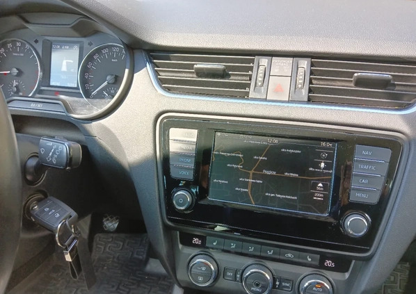 Skoda Octavia cena 50430 przebieg: 146000, rok produkcji 2016 z Gdynia małe 92